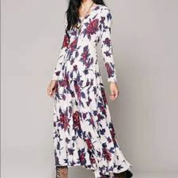 Free People First Kiss Floral Maxi Dress XS NWT